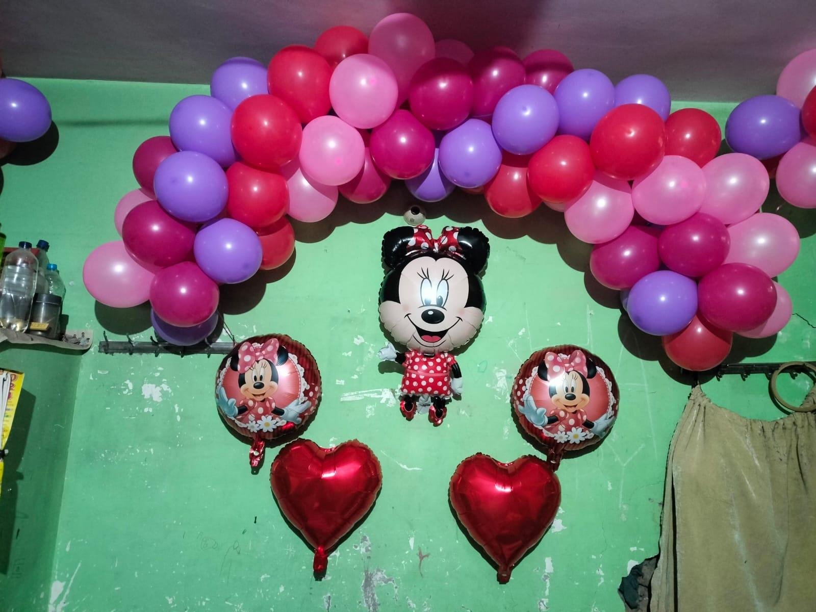 Hotel room anniversary surprise decoration